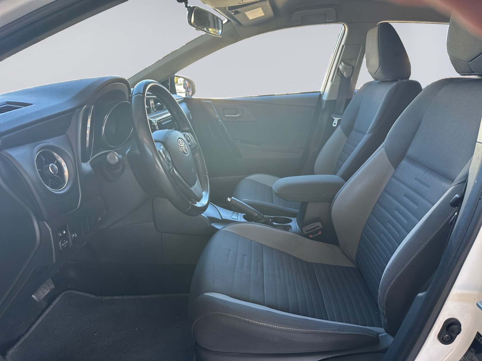 TOYOTA AURIS - Imagen 10