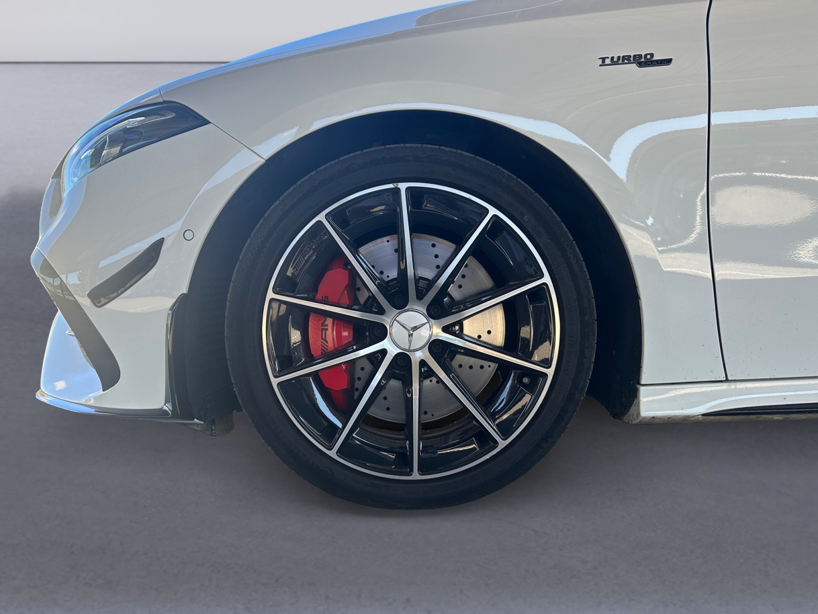 MERCEDES A35 AMG 4MATIC - Imagen 9
