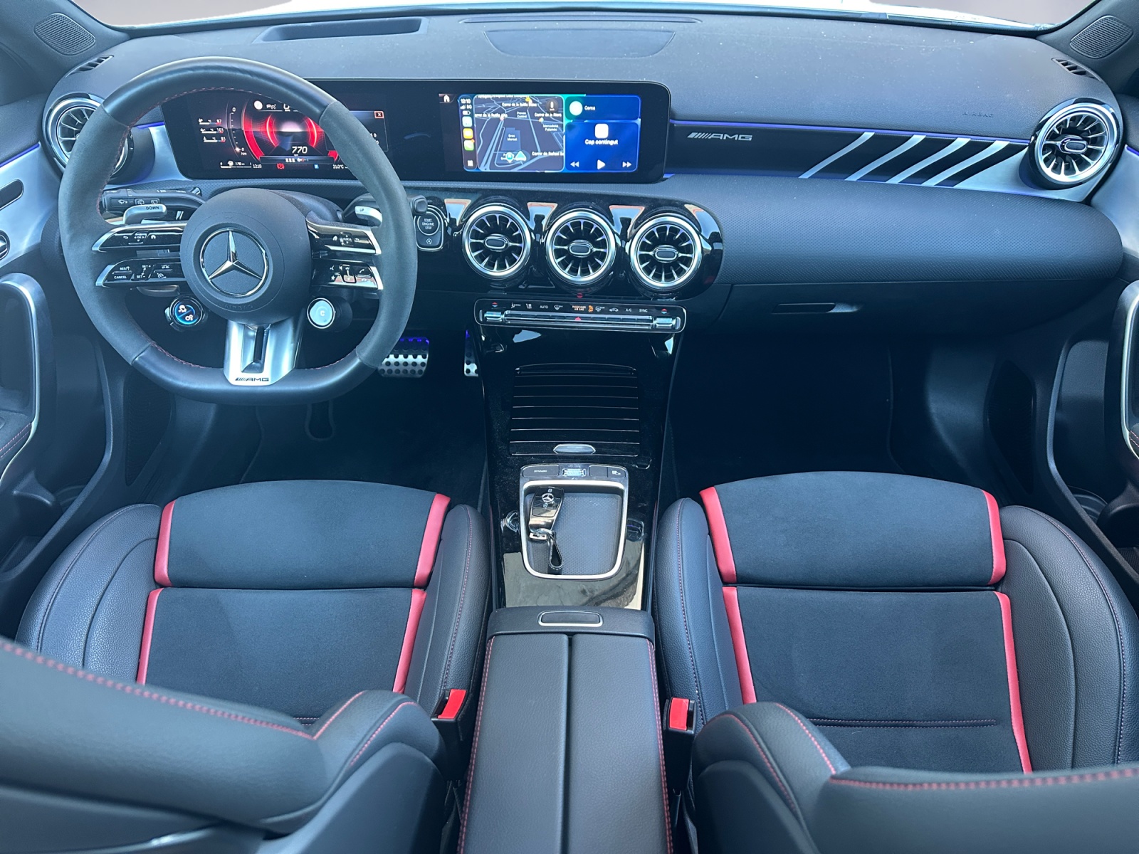 MERCEDES A35 AMG 4MATIC - Imagen 12