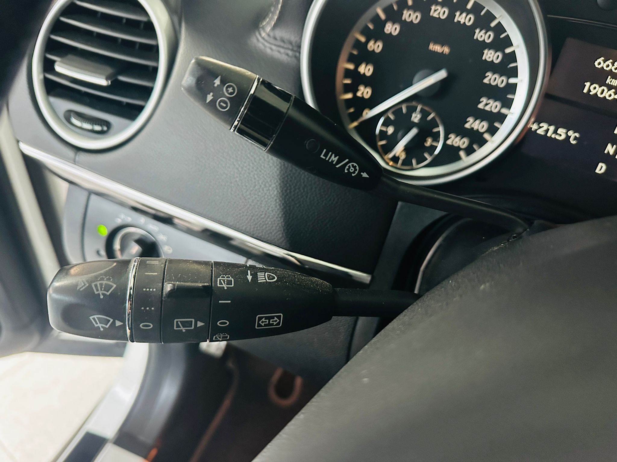 MERCEDES ML 300 CDI 4MATIC - Imagen 25