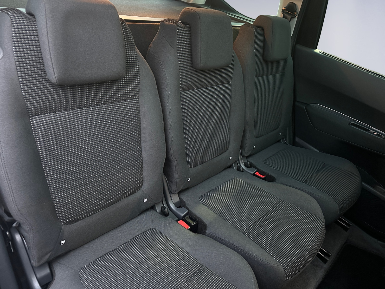 PEUGEOT 5008 ALLURE 1.6 - Imagen 18