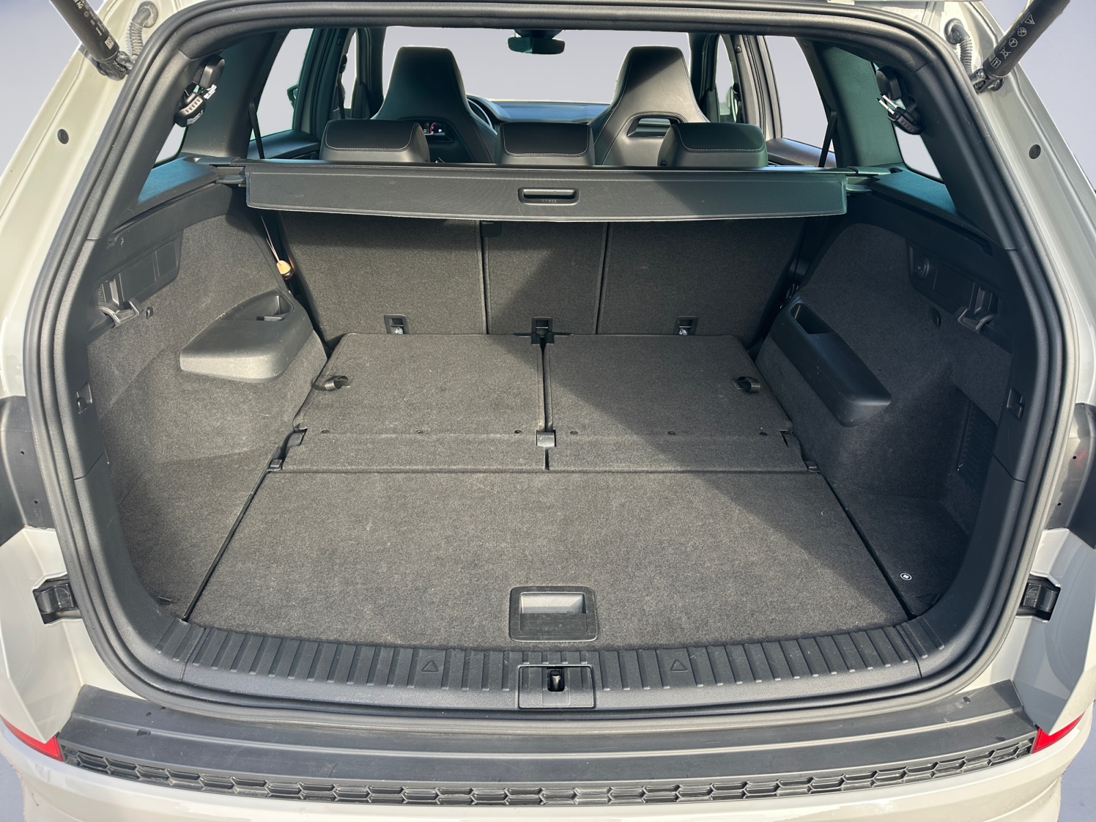 SKODA KODIAQ SPORTLINE DSG 7 PLAZAS 1.5 TSI 150CV - Imagen 20