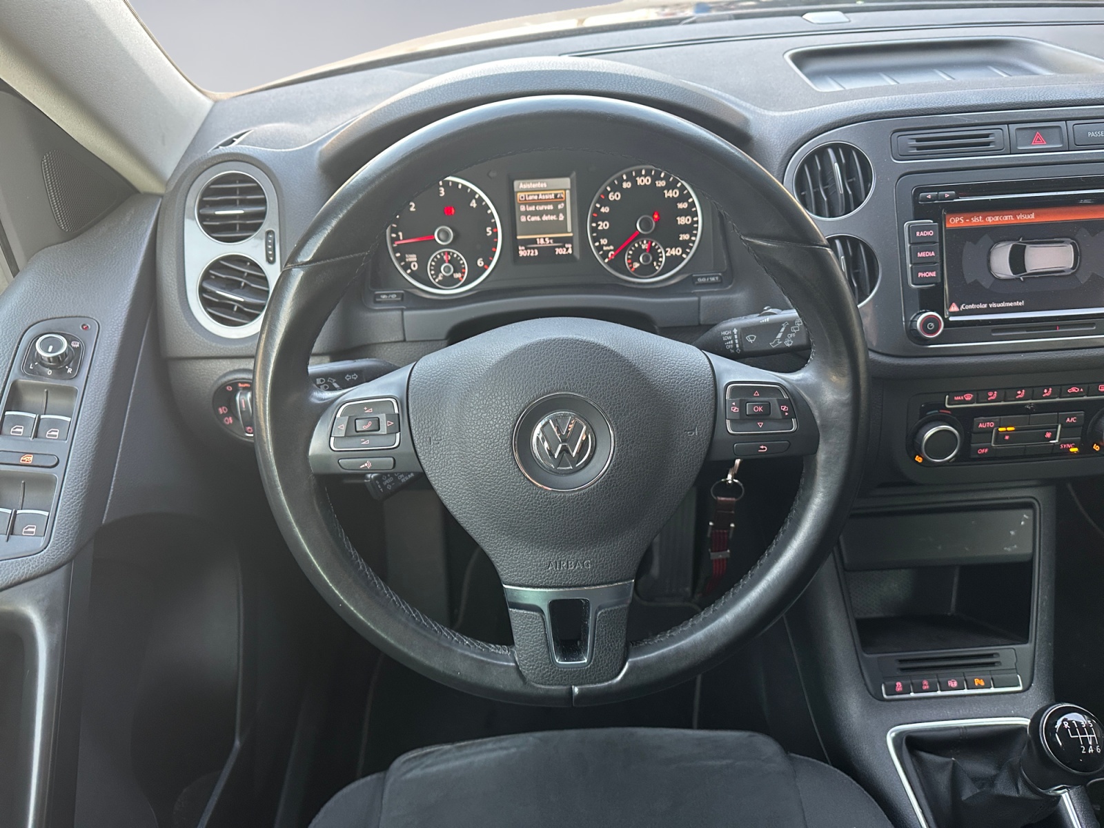 Volkswagen Tiguan 2.0 TDI 140cv 4x2 T1 Sport BMotion - Imagen 14
