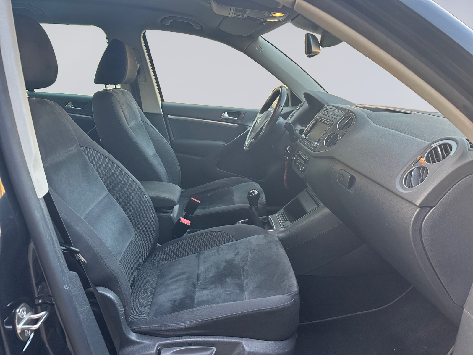 Volkswagen Tiguan 2.0 TDI 140cv 4x2 T1 Sport BMotion - Imagen 18