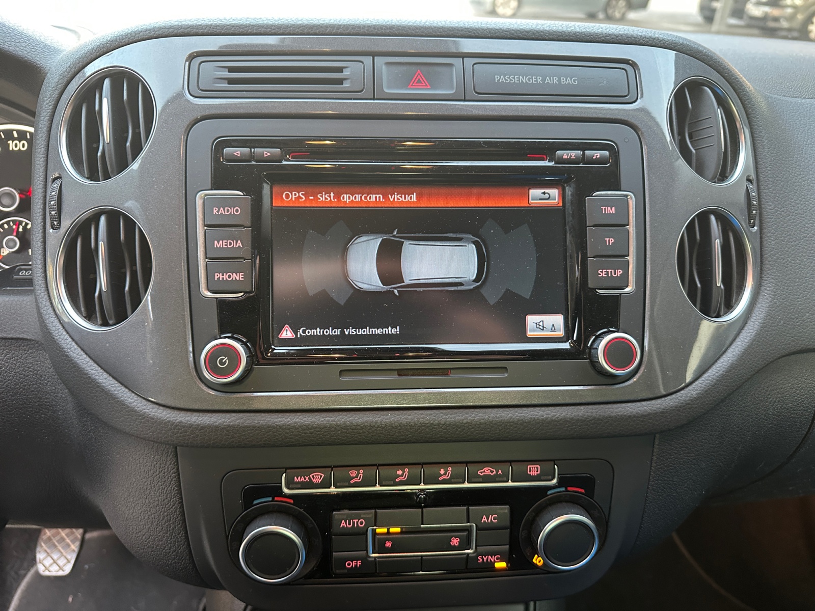 Volkswagen Tiguan 2.0 TDI 140cv 4x2 T1 Sport BMotion - Imagen 22