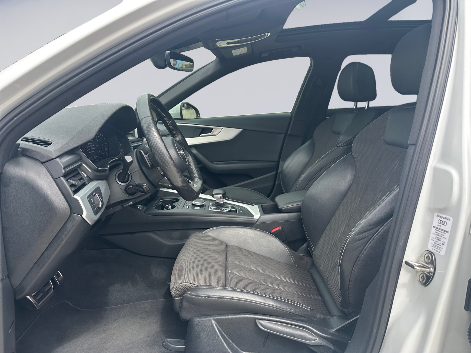 AUDI A4 AVANT 2.0 TDI 190cv Stronic S-line - Imagen 11