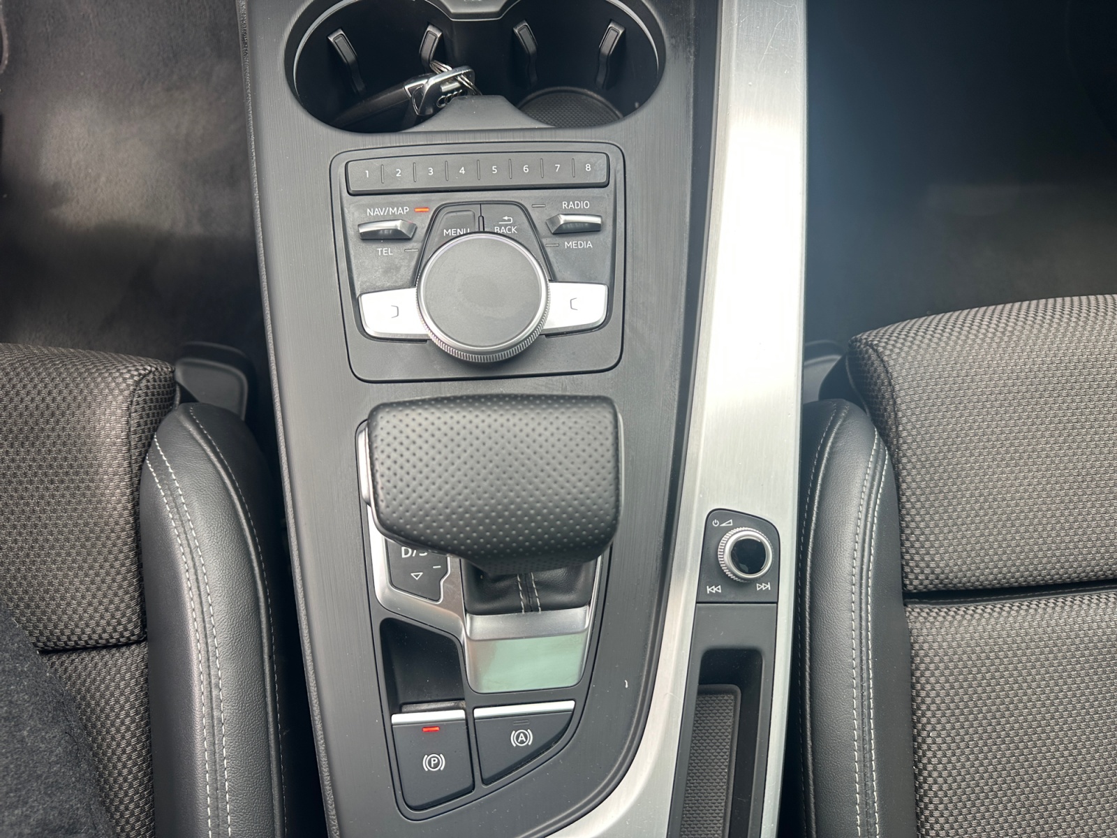 AUDI A4 AVANT 2.0 TDI 190cv Stronic S-line - Imagen 22