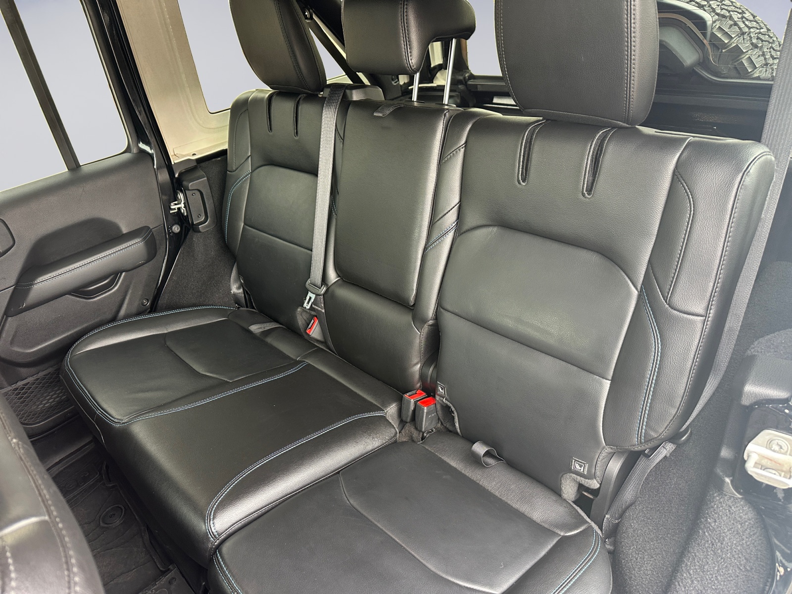 Jeep Wrangler Rubicon 4xe 2.0 381cv - Imagen 17