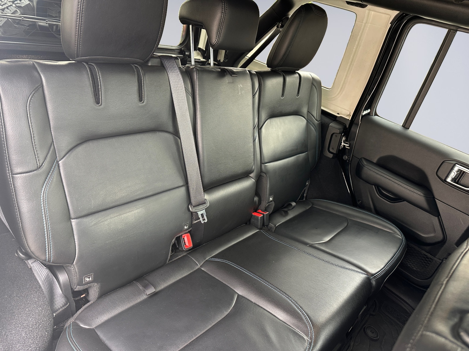 Jeep Wrangler Rubicon 4xe 2.0 381cv - Imagen 19