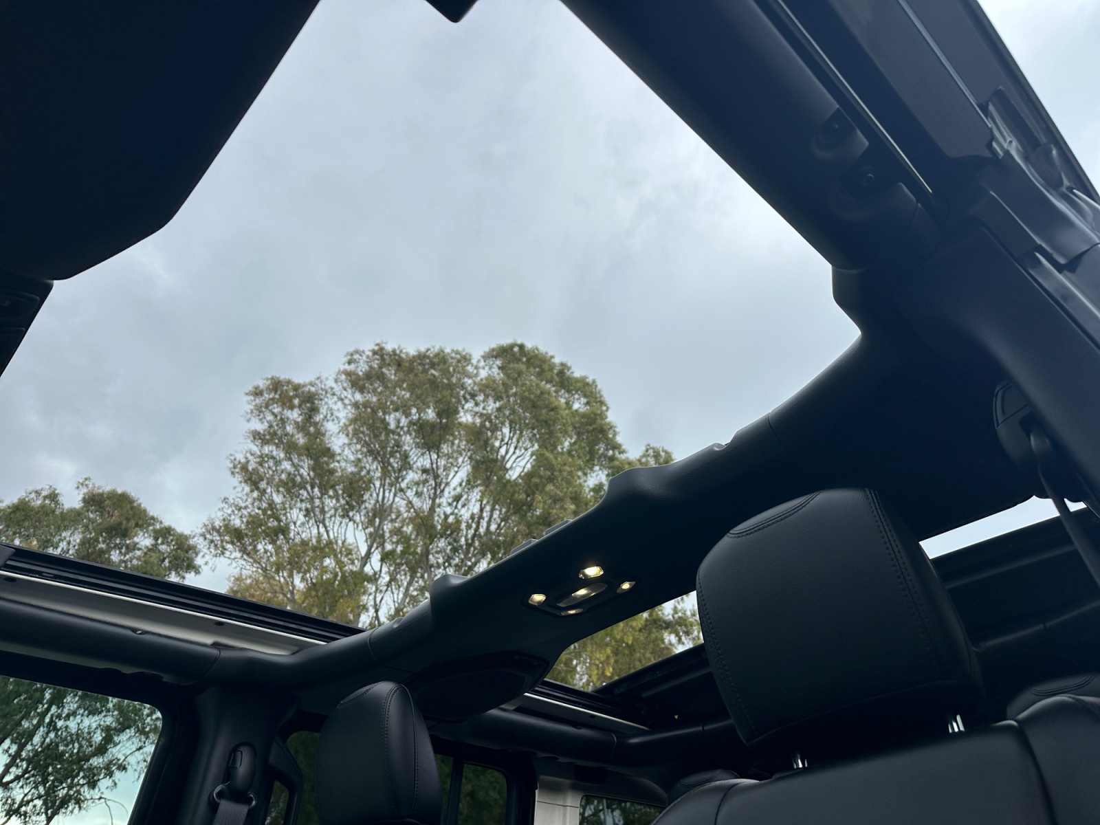 Jeep Wrangler Rubicon 4xe 2.0 381cv - Imagen 22