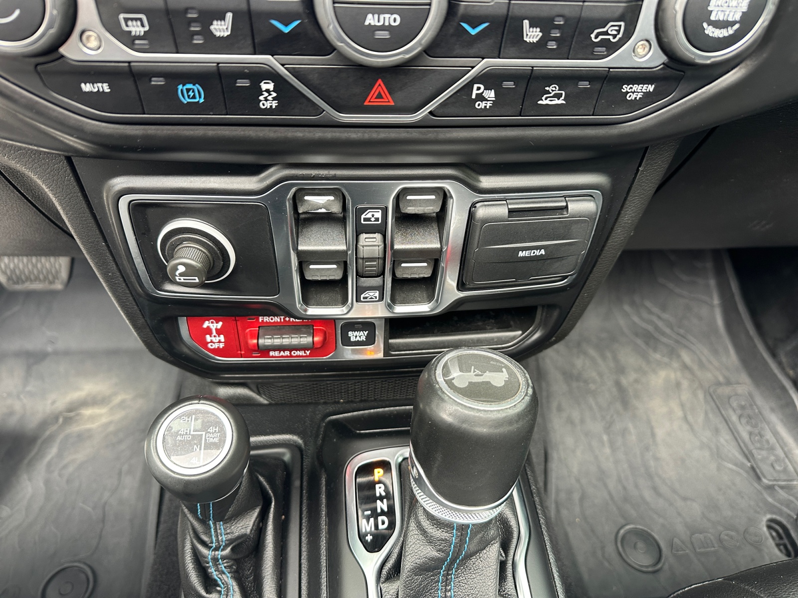 Jeep Wrangler Rubicon 4xe 2.0 381cv - Imagen 23