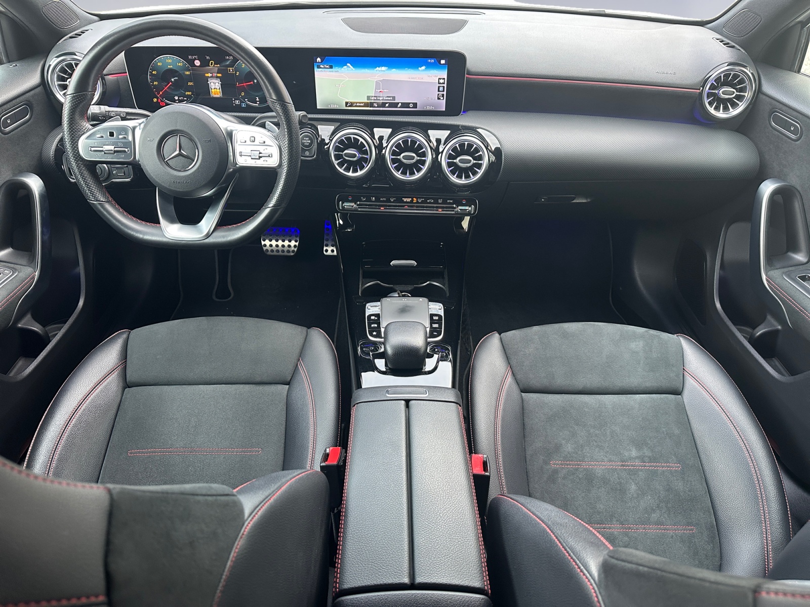 MERCEDES CLASE A 200i 163CV - Imagen 13