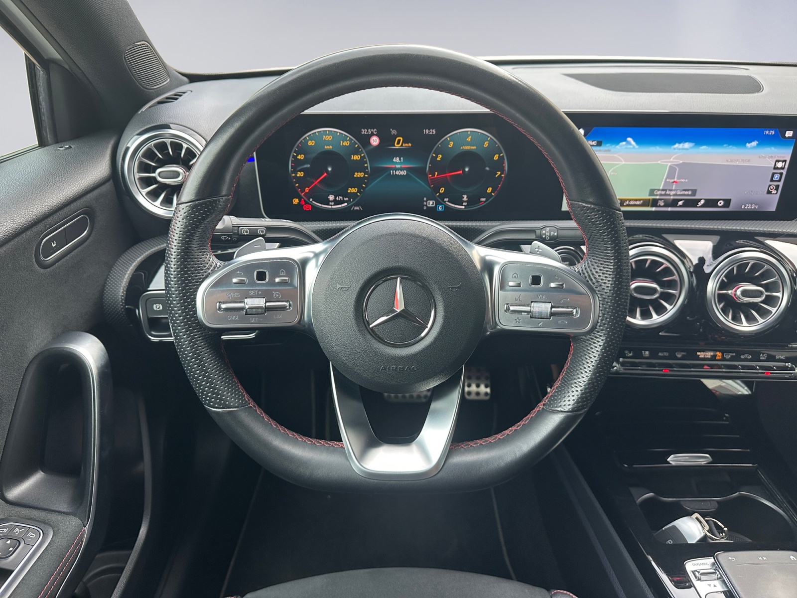 MERCEDES CLASE A 200i 163CV - Imagen 14