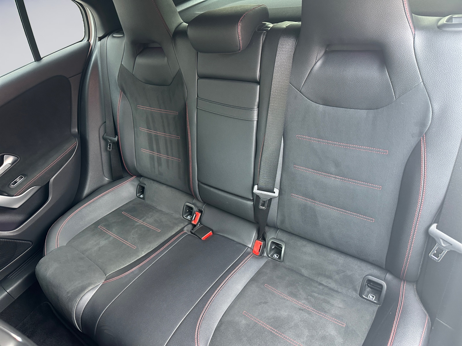MERCEDES CLASE A 200i 163CV - Imagen 17