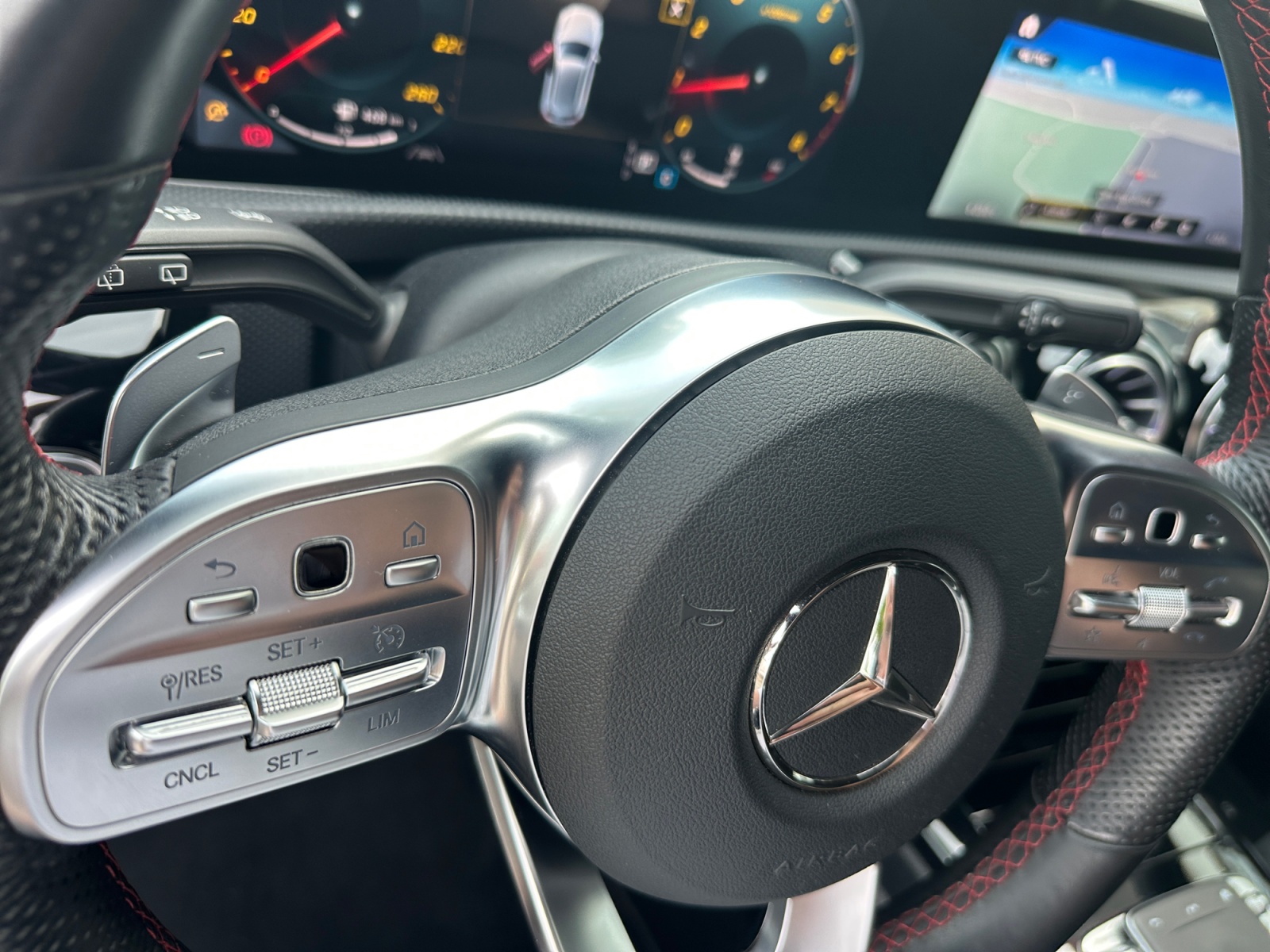 MERCEDES CLASE A 200i 163CV - Imagen 24