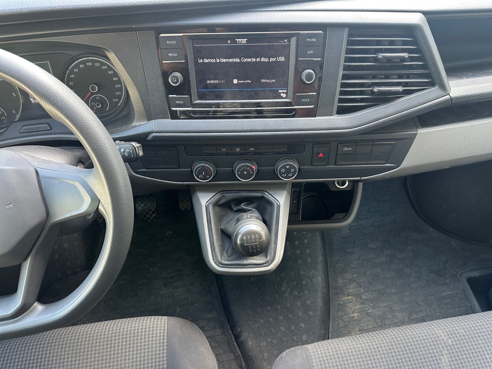 VOLKSWAGEN TRANSPORTER 6 Plazas 2.0 TDI 150CV - Imagen 16