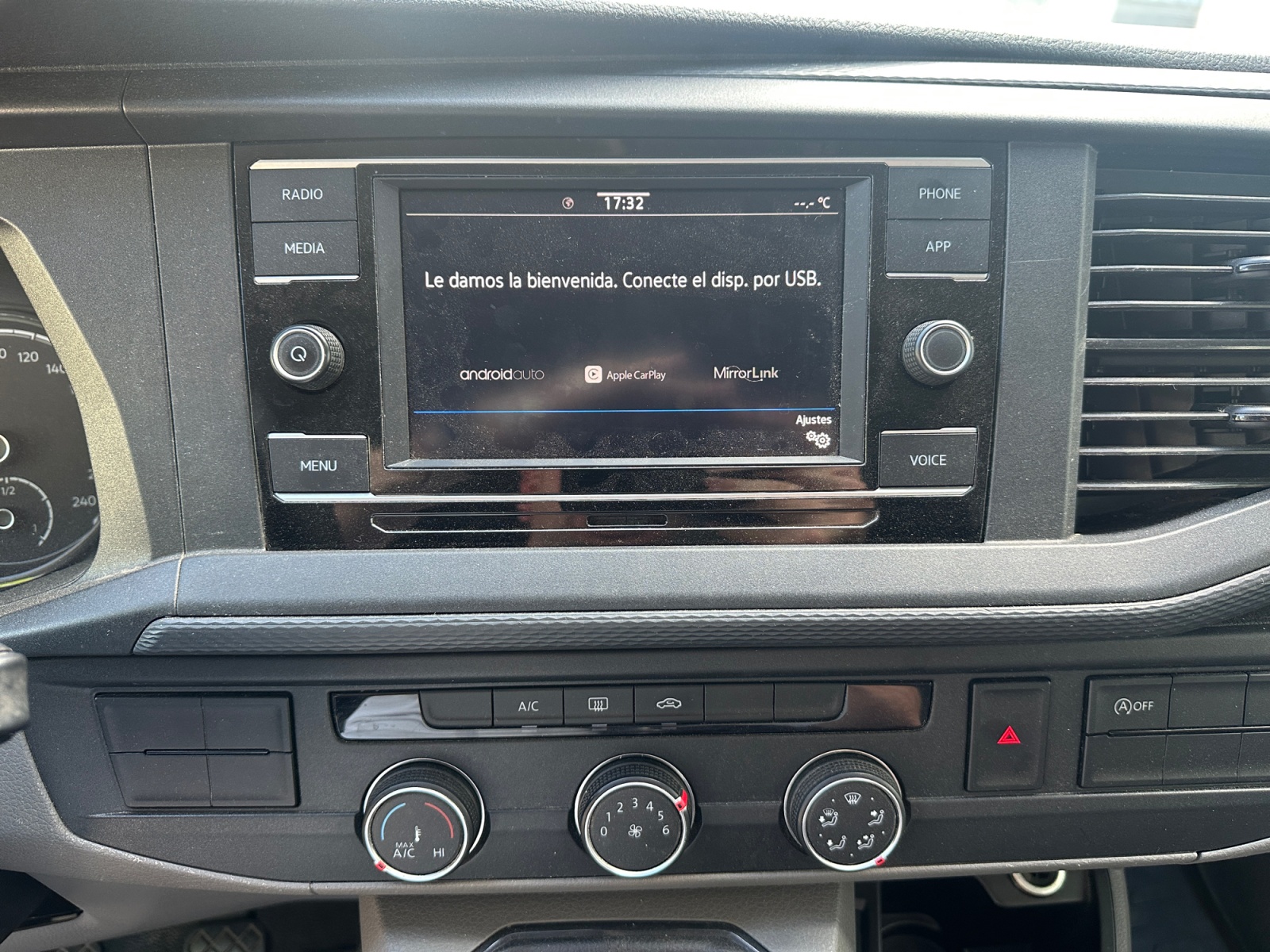 VOLKSWAGEN TRANSPORTER 6 Plazas 2.0 TDI 150CV - Imagen 20